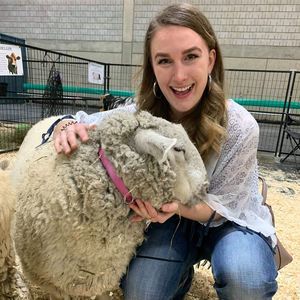 Meet your Posher, Lauren